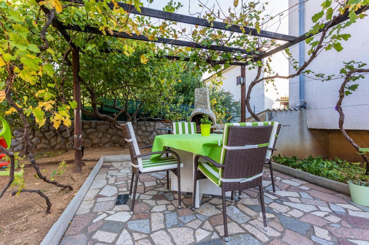 Apartmani Velnic 2 Башка Экстерьер фото